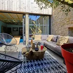 Prázdninový dům Loft Avec Piscine Interieure Et Alzonne