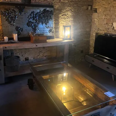 Holiday home Sejour Luxe Pour Couple Avec Piscine Interieure Terrasse Prive De Golf Alzonne