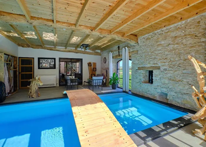 Sejour Luxe Pour 2 Avec Piscine Interieure Privee - Terrasse Et De Golf * Alzonne